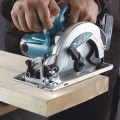 MAKITA DSS610RTJ - Akumulatorowa Pilarka tarczowa 165 MM