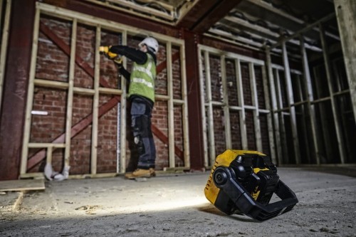 DeWalt DCL077 - Akumulatorowa lampa LED 18 V