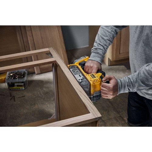 DeWalt DCW220N - Akumulatorowa szlifierka taśmowa 18 V