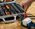 Neo Tools 01-310-1 - Zestaw narzędzi dla elektryka w walizce - 108 elementów