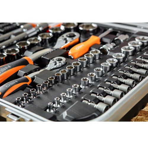 Neo Tools 01-310-1 - Zestaw narzędzi dla elektryka w walizce - 108 elementów