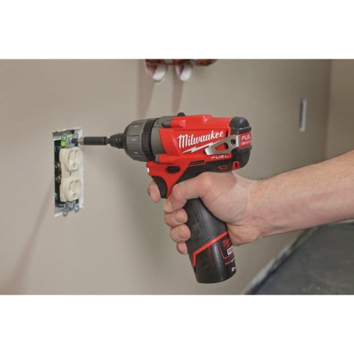 MILWAUKEE M12 CD-0 - Akumulatorowa wiertarko-wkrętarka 12 V