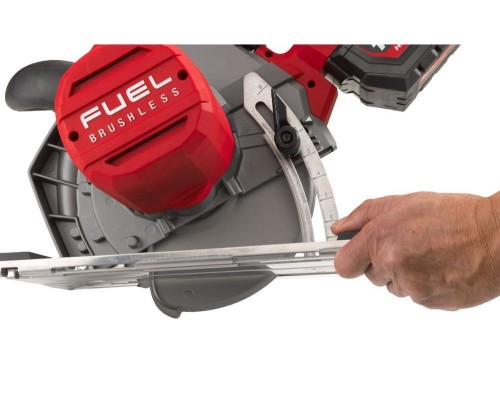 MILWAUKEE M18 FMCS66-0C - Pilarka do metalu akumulatorowa 203 mm