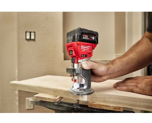 MILWAUKEE M18 FTR8-0X - Frezarka górnowrzecionowa akumulatorowa 6 mm / 8 mm