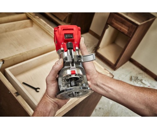 MILWAUKEE M18 FTR8-0X - Frezarka górnowrzecionowa akumulatorowa 6 mm / 8 mm