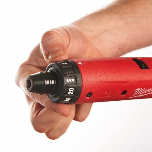 MILWAUKEE M4D-202B - Wiertarko-wkrętarka akumulatorowa