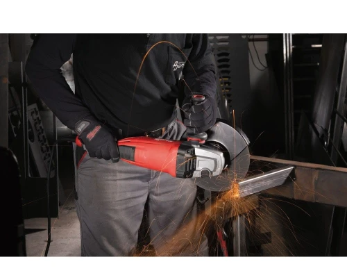 MILWAUKEE AGVK 24-230EK - Szlifierka kątowa 230 mm 2400 W