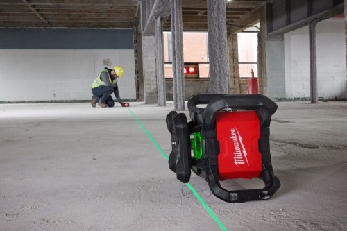Milwaukee M18 RLOHVG300-501C - Niwelator laserowy 300 m / 18 V