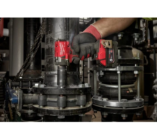 MILWAUKEE M18 FIW2P12-502X - Akumulatorowy klucz udarowy 1/2"