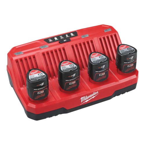 Milwaukee M12 C4 - Ładowarka 4-portowa 12 V