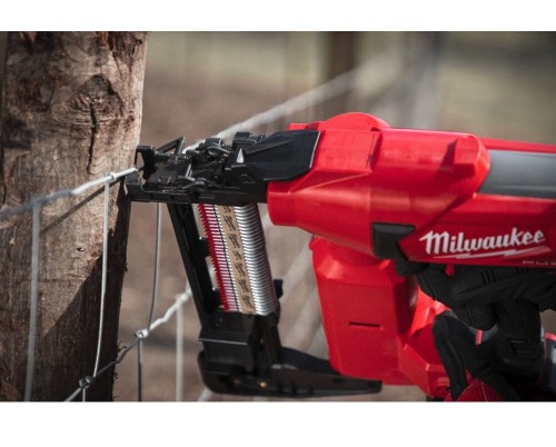 Milwaukee M18 FFUS-0C - Akumulatorowy zszywacz do ogrodzeń 18 V