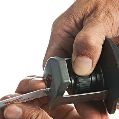 Milwaukee M12 CHZ-0 - Akumulatorowa piła szablasta 12 V