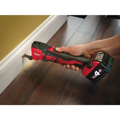 Milwaukee M18 BMT-421C - Akumulatorowe urządzenie wielofunkcyjne 18 V