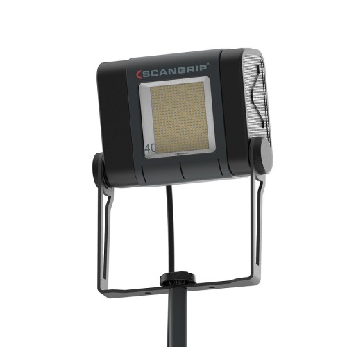 SCANGRIP SITE LIGHT 40 - Lampa do oświetlania dużych obszarów roboczych w walizce 40000 lm