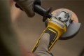 Stanley SFMCG700M2K - Akumulatorowa szlifierka kątowa 125 MM