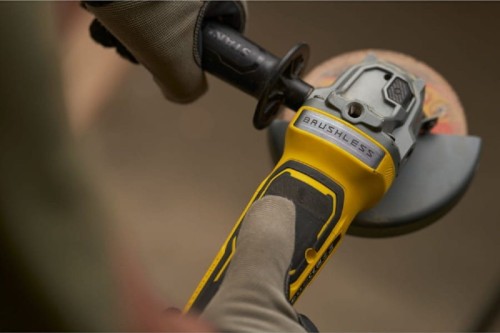 Stanley SFMCG700M2K - Akumulatorowa szlifierka kątowa 125 MM