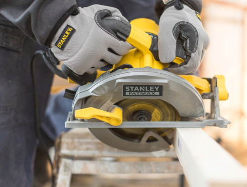 STANLEY FME301K - Pilarka tarczowa 190 MM z walizką
