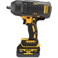 DeWalt DCF900P2G - Akumulatorowy klucz udarowy 1/2'' + gumowa osłona głowicy i akumulatorów