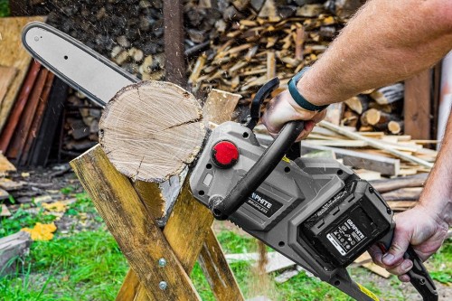 GRAPHITE 58G043 - Akumulatorowa piła łańcuchowa 2x 18 V