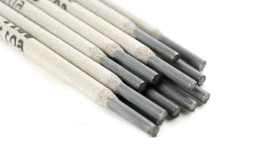 LINCOLN AROSTA 304L - Elektroda otulona do spawania stali nierdzewnej typu 304L lub równoważnych - opakowanie