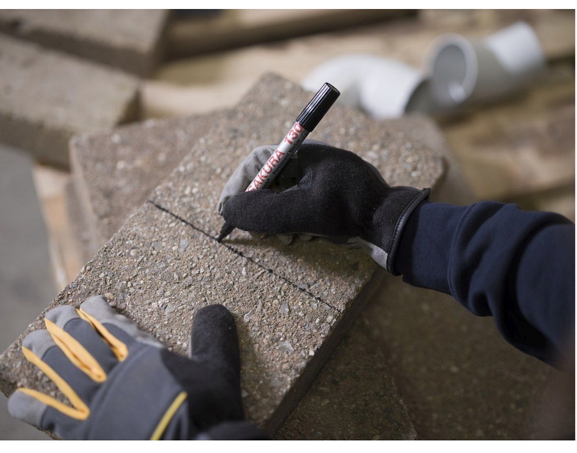 Sakura Pen-Touch 130 - Marker czarny